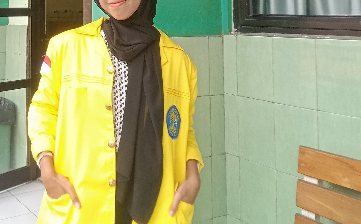 dinessaurs's tweet photo. soon foto di depan gedung rektorat https://t.co/ptNZfLctjh