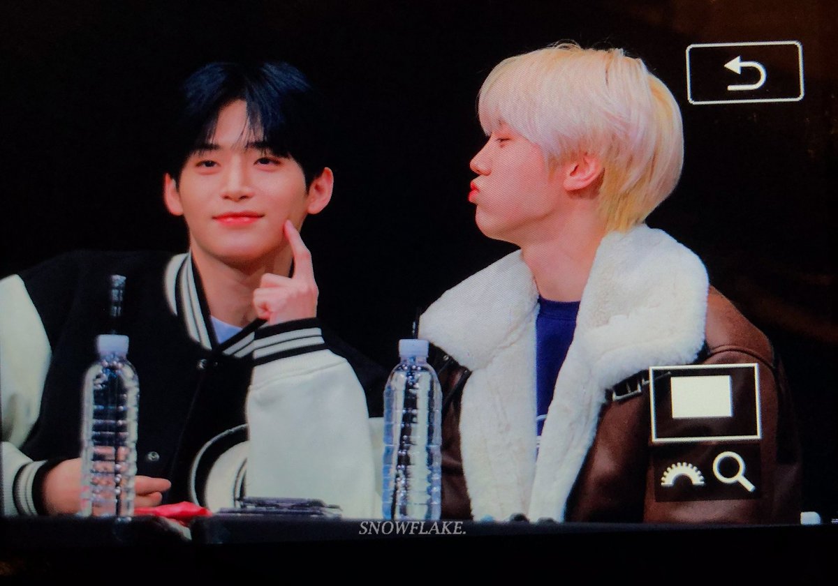 240113 부산 대구

오늘의 #덩구즈
#성민 #안성민 #SEONGMIN #크래비티 #CRAVITY #대장토끼의_하루