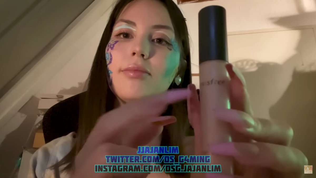 DS_G4m1ng's tweet photo. "Good Ol' Classic ASMR" New update for my favorite ASMRtist @ASMRBluekatie all highlights captured by me  I'll rewatch this before I go to sleep 💙💗😴 #ASMR #ASMRBlueKatie #makeupasmr #handmovements #mouthsounds #lofi #Twitter #foryou #asmrjapanese #dutchasmr #asmrlofi https://t.co/YUuAiITsAq