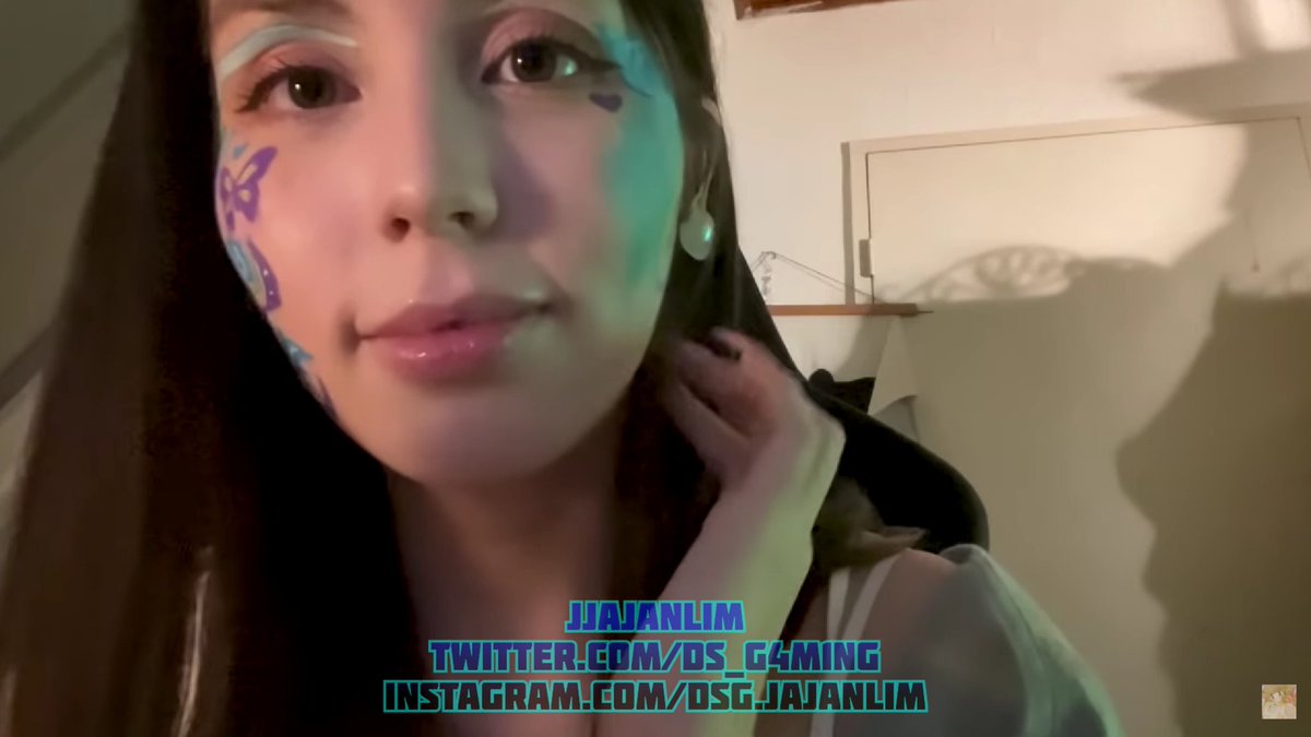 DS_G4m1ng's tweet photo. "Good Ol' Classic ASMR" New update for my favorite ASMRtist @ASMRBluekatie all highlights captured by me  I'll rewatch this before I go to sleep 💙💗😴 #ASMR #ASMRBlueKatie #makeupasmr #handmovements #mouthsounds #lofi #Twitter #foryou #asmrjapanese #dutchasmr #asmrlofi https://t.co/YUuAiITsAq