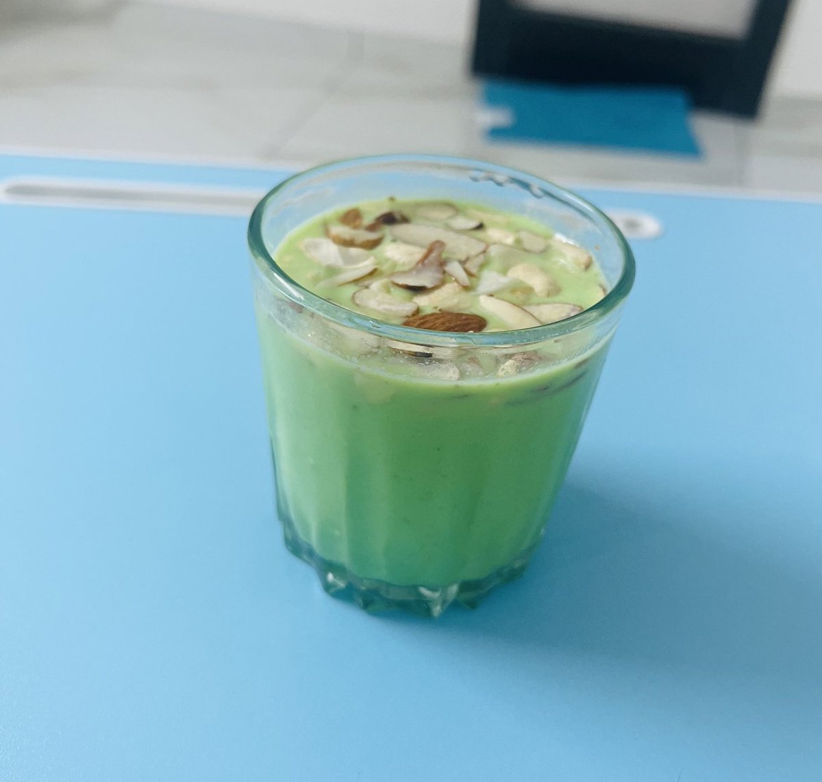 sunny5boy's tweet photo. #GoodNightTweeples : Ma RJY lo new mall lo Guess lanti pedha brands kuda pettaru ante window shopping ki velli then fried rice thini, intiki vasthu vasthu Dry fruit Juice techukuni Thagesi , kasepu TL lo unna ippativaraku. Inka sign off chesthunna plends . See ya π https://t.co/pFg0OtjHJ0
