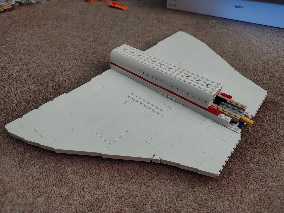 Blonde_Nutter's tweet photo. Iconic #LegoConcorde https://t.co/7G4VAigkeE