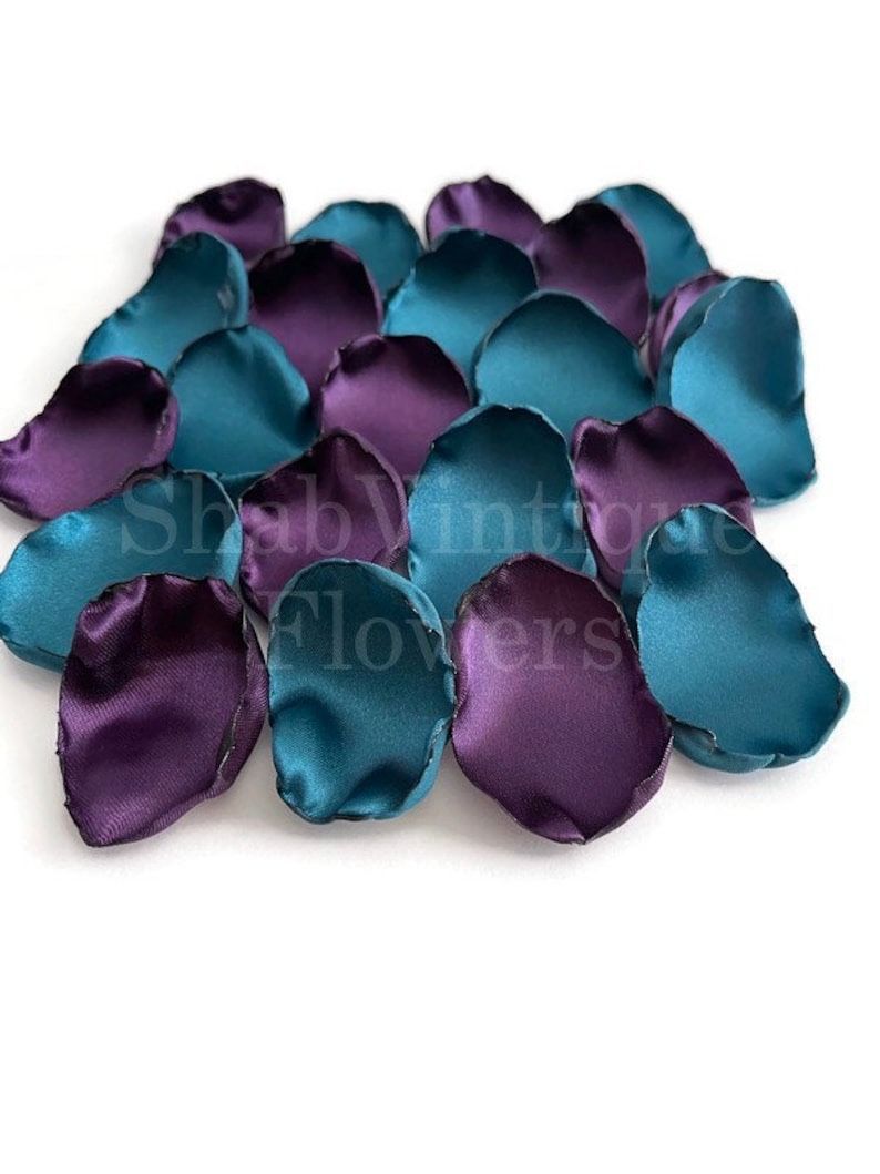 🦋Teal and Purple Wedding Decor🦋 Dark Teal & Purple Flower Petals buff.ly/49siGAz #tealwedding #purplewedding #confetti #weddingaisledecor #etsyfinds