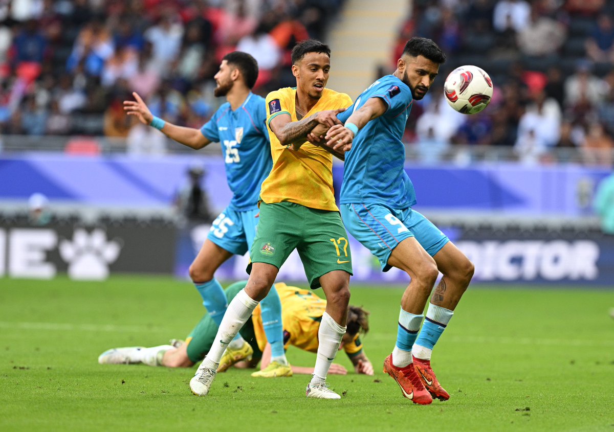 IFootcric68275's tweet photo. Some nice 📷 from #INDvsAUS

#IndianFootball  #BlueTigersInAsia
#AFCAsianCup #SunilChhetry  #AFCAsianCup2023 #Qatar

https://t.co/SBANX3VQKs