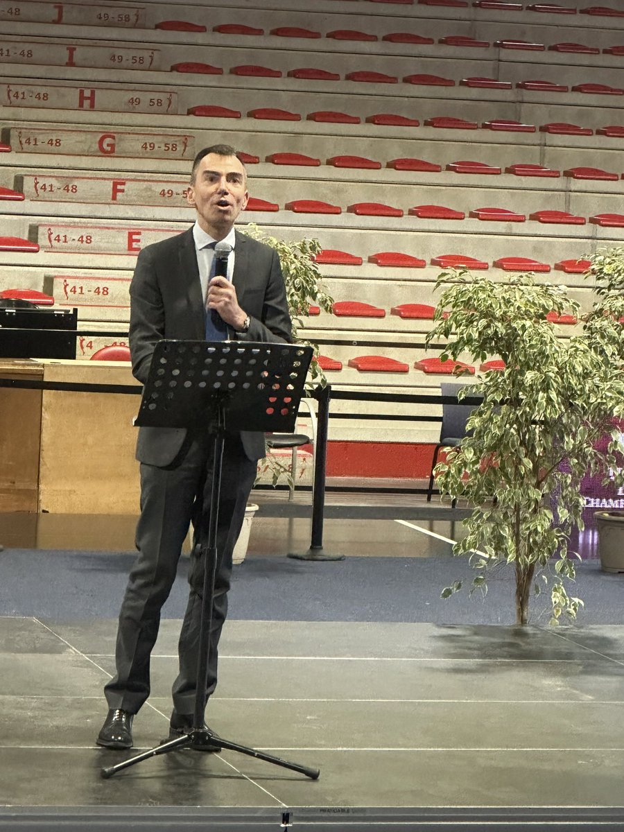 Célébrons ensemble le succès des diplômés ! Félicitations à tous ! 👏
#FiersDeNosÉtudiants #IUT #IUTRCC #osezliut #CampusSupArdenne
#Charleville #Ardennes #CharlevilleMézières 
#DiplômeEnMain 
#Félicitations 
#BravoLesDiplômé
#RéussiteÉclatante
#Accomplissement