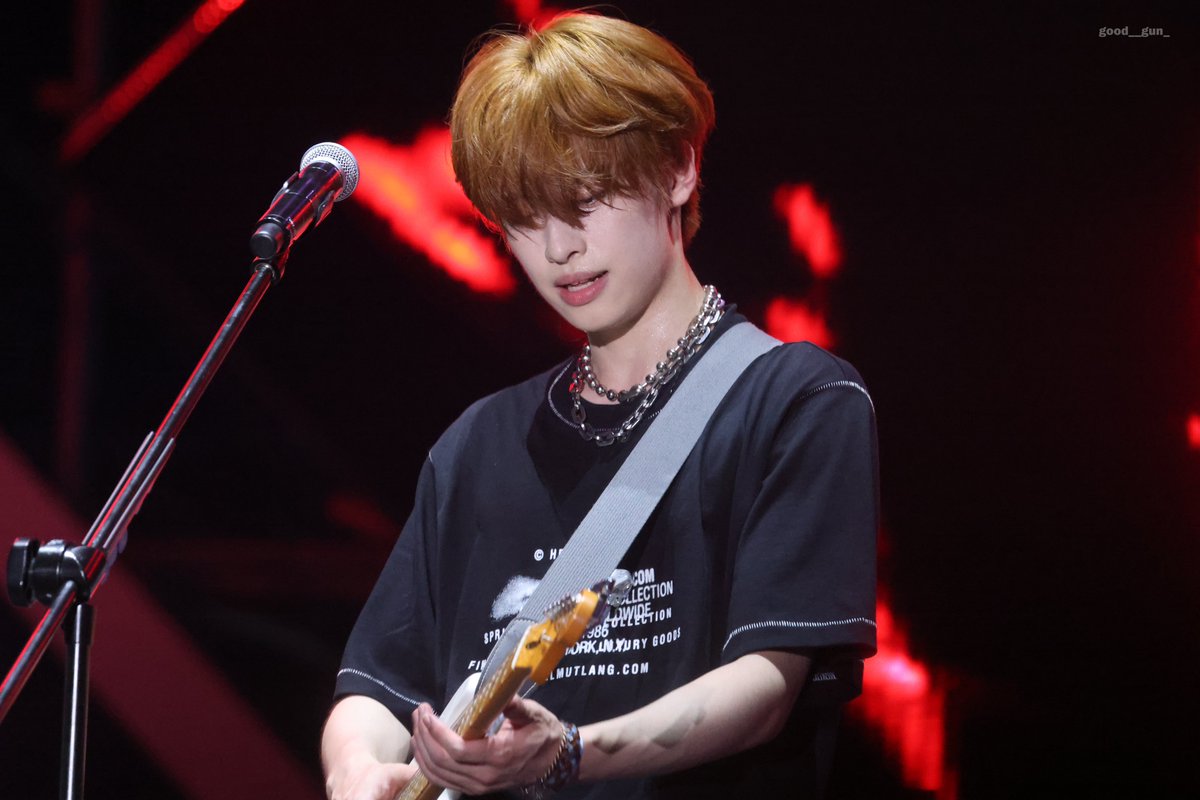 지석아 생일축하해 !!! 🩵🩵🩵

#온_세상이_사랑할_가온
#GlowingStarGaonDay