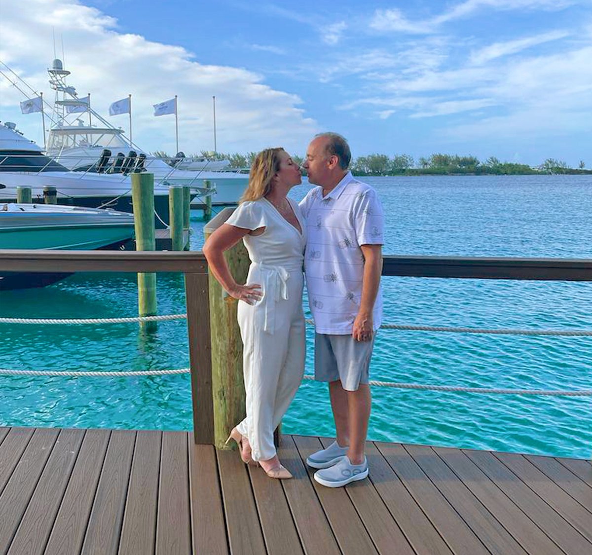 MBRNassau's tweet photo. What a great week, Coleen! We're delighted to hear you had a wonderful time during your wedding week at British Colonial, surrounded by 40 friends and family.

Share your Margaritaville moments with us: https://t.co/Drvl5q6psi https://t.co/qxpdPo9dn9