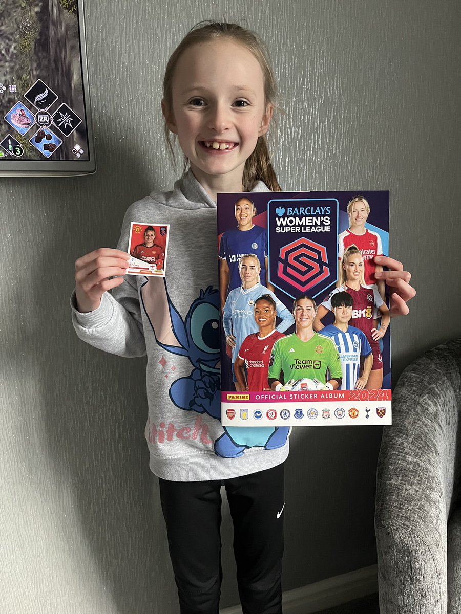 83Leond's tweet photo. Great morning. 
Player of the match in her 1st game back after the Christmas break. Then got @ellatoone99 in the new @OfficialPanini Barclays Women’s Super League sticker album. 
@ManUtdWomen 
#GOTGOTNEED https://t.co/hGlOrPwxyO