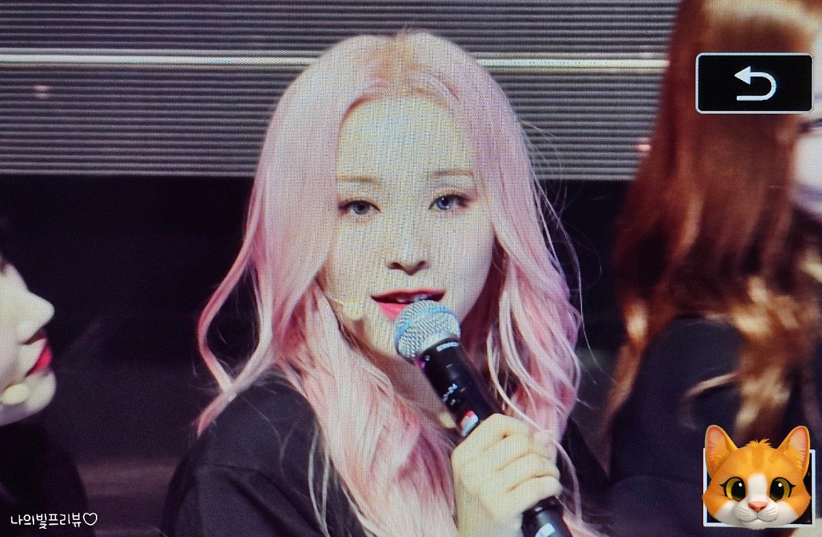 240113 7주년콘서트 프리뷰

🥺

#드림캐쳐 #Dreamcatcher 
#가현 #Gahyeon
<a href="/hf_dreamcatcher/">드림캐쳐 Dreamcatcher</a>