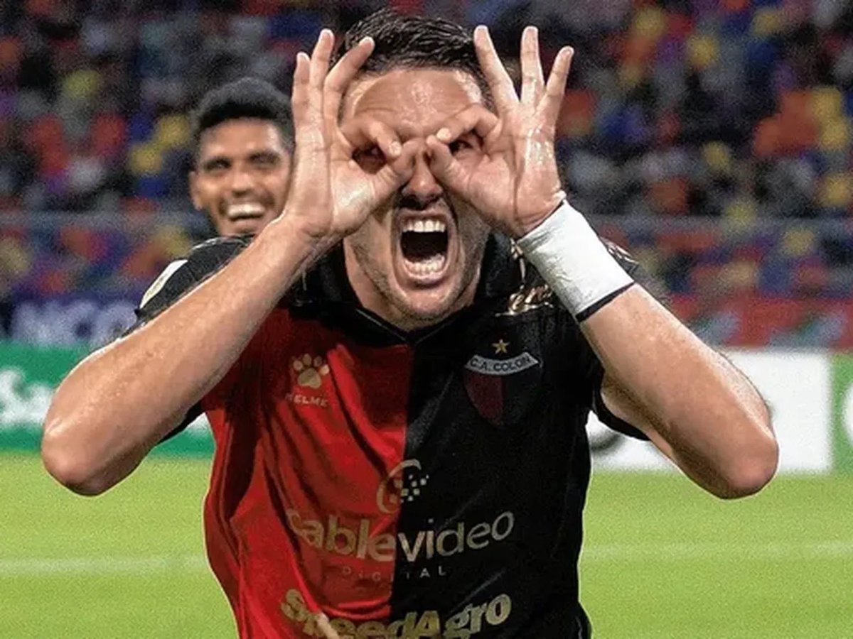 CLMerlo's tweet photo. 🚨La llegada de Facundo Garcés al Alavés está a punto de caerse. 
*️⃣Colón estaba dispuesto a aceptar la propuesta de préstamo con obligación de compra de €600.000 más 400.000 en objetivos por el 70% si el jugador era adquirido. 
*️⃣Sin embargo, la actual CD se tiró para atrás porque no quiere hacerse cargo de una documentación que dejó la anterior y que encarece la salida.