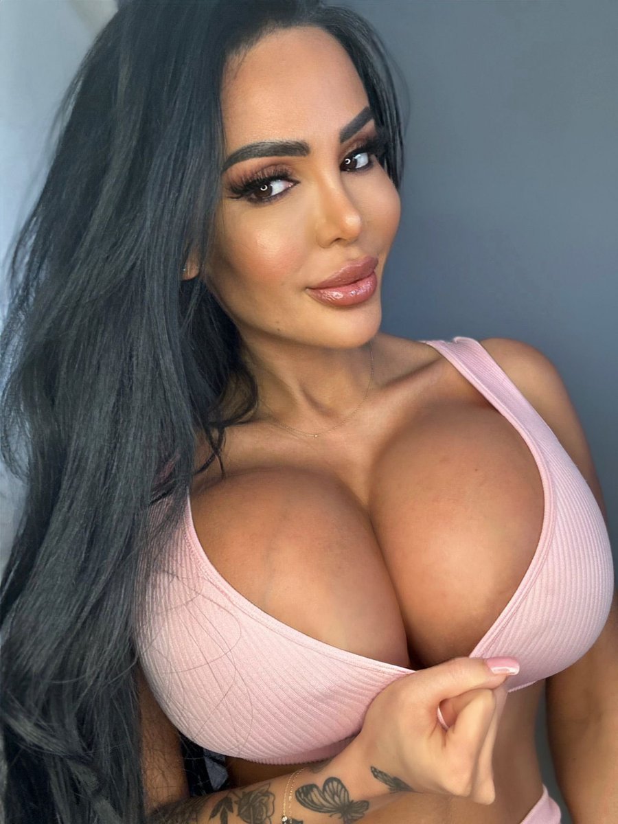 ⓥogue Trader tweet media