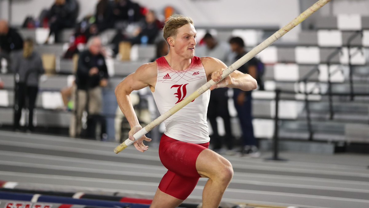 LouisvilleTFXC's tweet photo. Our guys went flying today ✈️

Men’s Pole Vault:
🥈Ty McPhail - 5.18m (17-00.00)
🥉Cade DeWitt - 5.18m (17-00.00)

#GoCards https://t.co/1OPtE3urQr