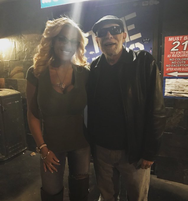 Happy birthday 🎊🎈🎉 to the one and only the man the myth the legend @davecokin miss you lots Dave see<a href="/tag/smokindavecokin"class="tags"><span>#smokindavecokin</span></a>