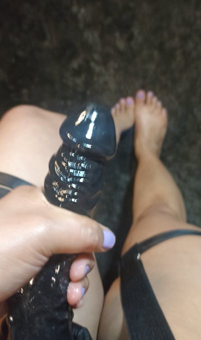 Este a&ntilde;o voy a penetrar y pervertir m&aacute;s hombres que el a&ntilde;o pasado.  Tijuana pegging anal https://t.c<a href="/tag/fetish"class="tags"><span>#fetish</span></a><a href="/tag/worship"class="tags"><span>#worship</span></a><a href="/tag/armpitshairy"class="tags"><span>#armpitshairy</span></a>