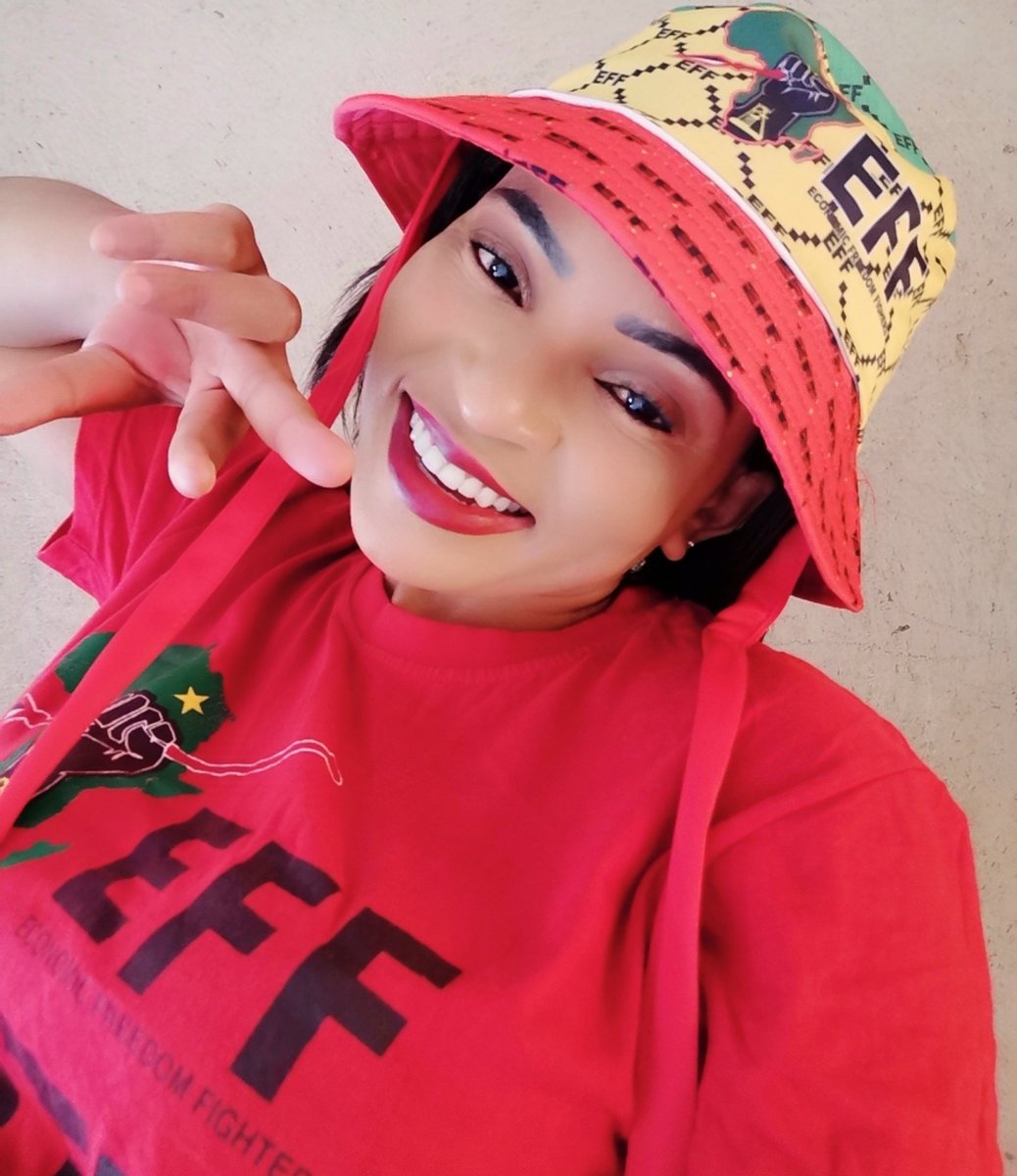 MapulaMokgosang's tweet photo. Goodnight maqabane ka Juju. Mood ore Moses Mabhida weee 💃🏽
#RegisterToVoteEFF 
#EFFManifestoLaunch2024 https://t.co/gPb3Q0pkC6