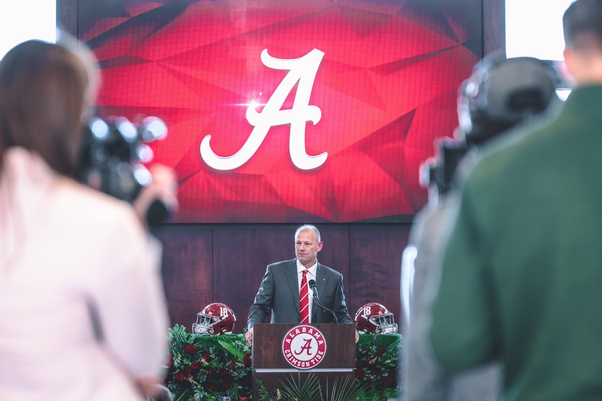 UA_Athletics's tweet photo. Welcome to Alabama Coach DeBoer!

#RollTide | @AlabamaFTBL https://t.co/1aU01sMpsS