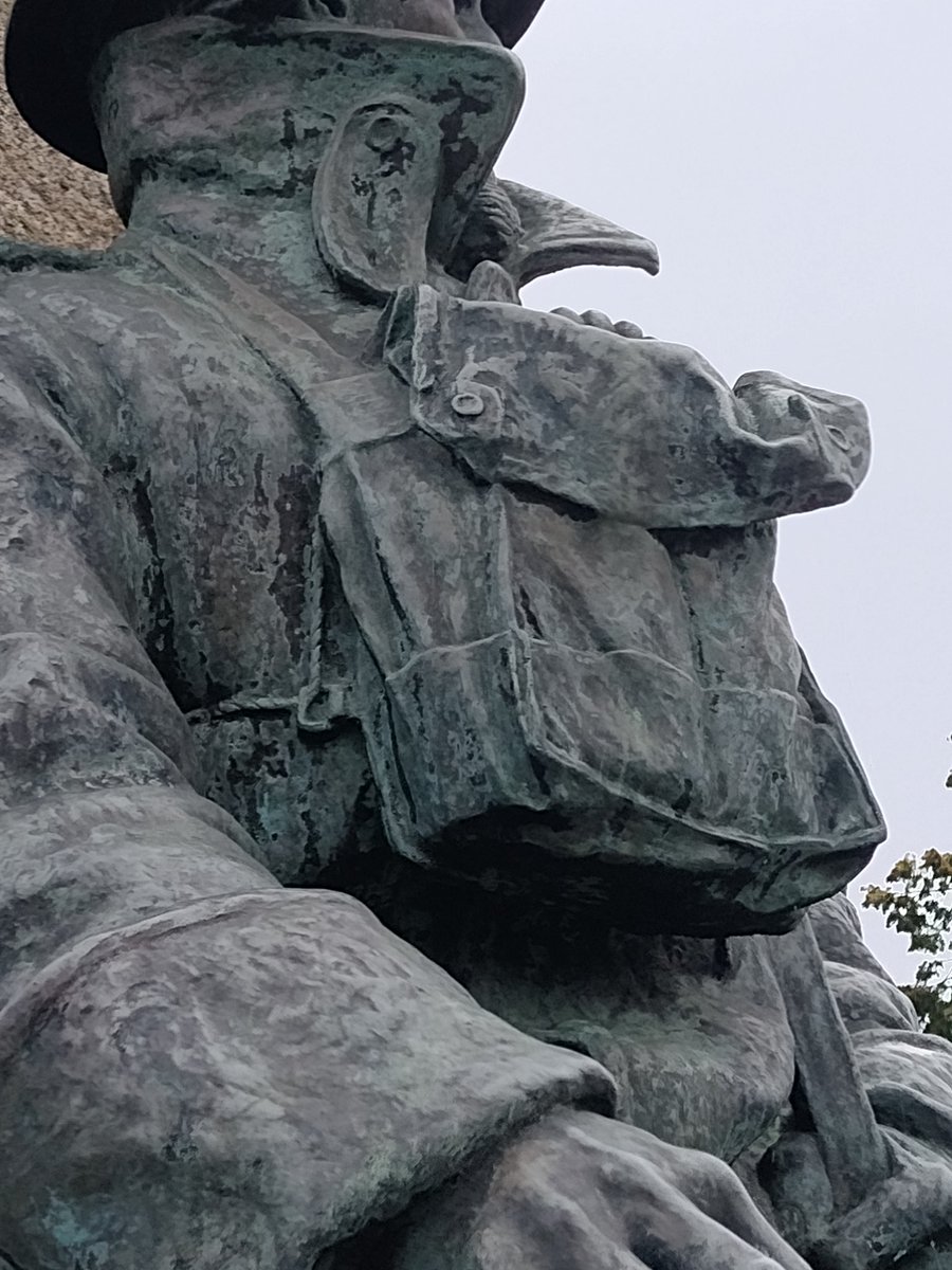DavidAd91117493's tweet image. Hi @Taff_Gillingham, Exeter memorial with gas mask case cord through the square loop