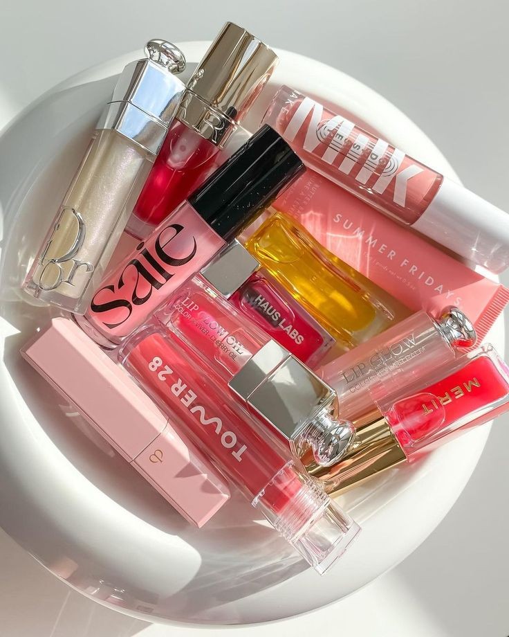 brighterswt's tweet photo. glosses impecáveis na SHOPEE - a thread 💖 https://t.co/FAtn8zZY7h