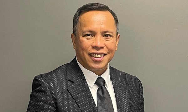 ‘In my culture, we often talk about having imposter syndrome. A part of me always thinks: Am I doing the job correctly?’

Oliver Soriano discusses what he has learned as the UK’s first Filipino chief nurse.

rcni.com/nursing-standa…