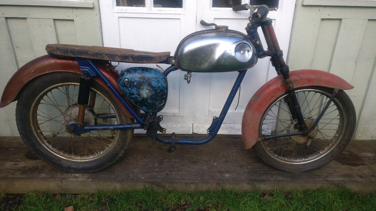 Check out this 1966 BSA Bantam restoration project! Ebay ad here ow.ly/ehrA50QqEFH #BSA more bikes at barnfindmotorcycle.com #motorbike #motorcycle #barnfind #biker #vintagebike