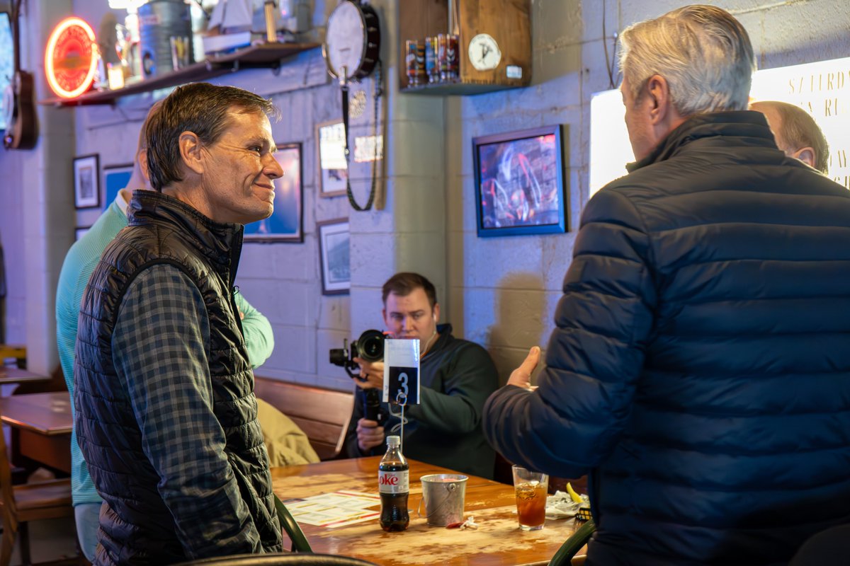 ChambersForIN's tweet image. A little bit of snow wasn't going to keep us off of the road today.

Stopped by TM Norton's in Anderson and had great conversations with a few area locals! Meeting by meeting, conversation by conversation is how we'll win this race. #TeamBrad