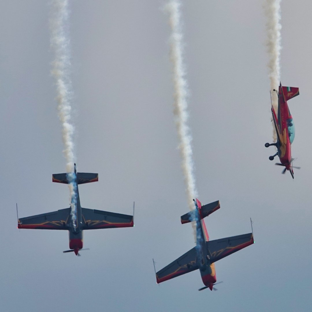 Royal Jordanian Falcons displaying in their Extra 330LXs at the 2023 RAF Cosford Air Show 11.6.23.

#rafcosford #rafcosfordairshow #cosfordairshow #cosfordairshow2023 #cosford2023 #rjaf #royaljordanianfalcons #extraaircraft #extra #extra330 #extra330lx #extraaircraftng