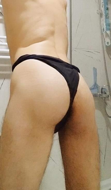 zackdamonn's tweet photo. @AlisiaRaexo @pennymaykittens sure of course 😂 https://t.co/DMW4yeC8ek