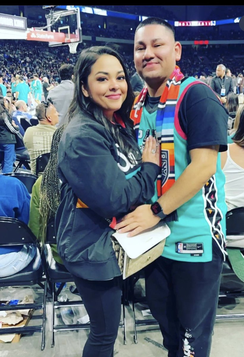 RealSpurnandez's tweet photo. One year ago San Antonio made history and being a part of it with you was so amazing!!! @ChicanaFuerte @spurs #BackHomeInTheDome #PorVida https://t.co/IolDFmPQsT