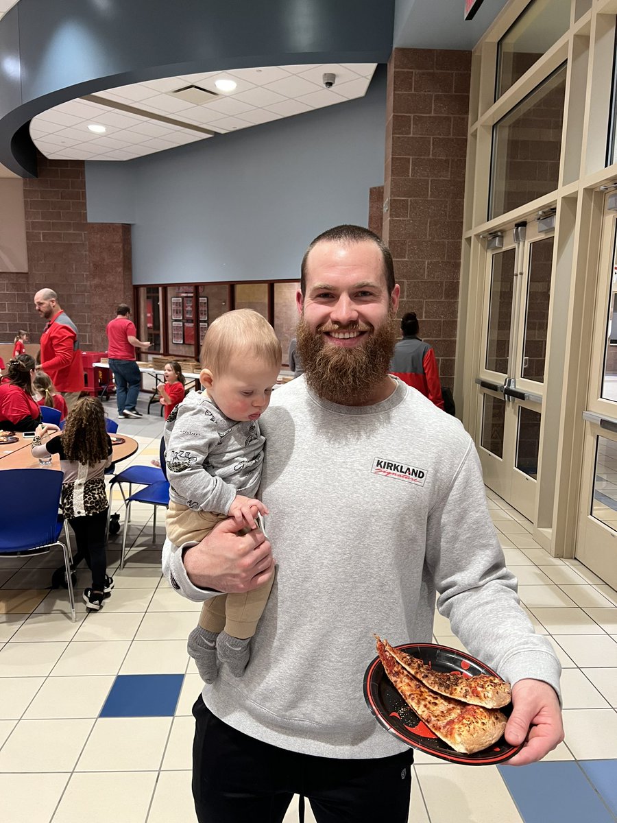 UrbanJason's tweet photo. Such fun evening for Tiger Family Night at the boys and girls basketball games #buildtradition https://t.co/6jc2ixA6x6
