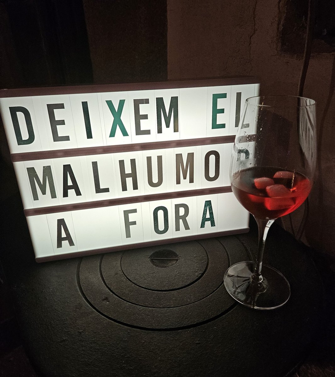 susmun's tweet photo. Xic-xac, casa. #apperol https://t.co/uZqyJJjsPy