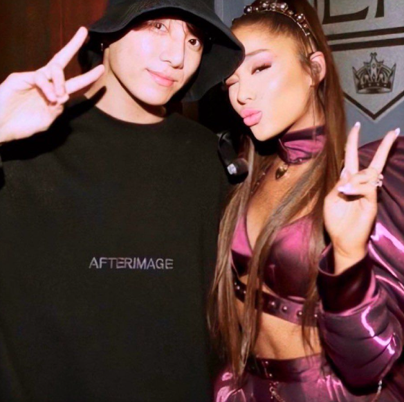 AboutMusicYT's tweet photo. Jungkook and Ariana Grande in a photo together, 2019. https://t.co/PTPVlz2d8T