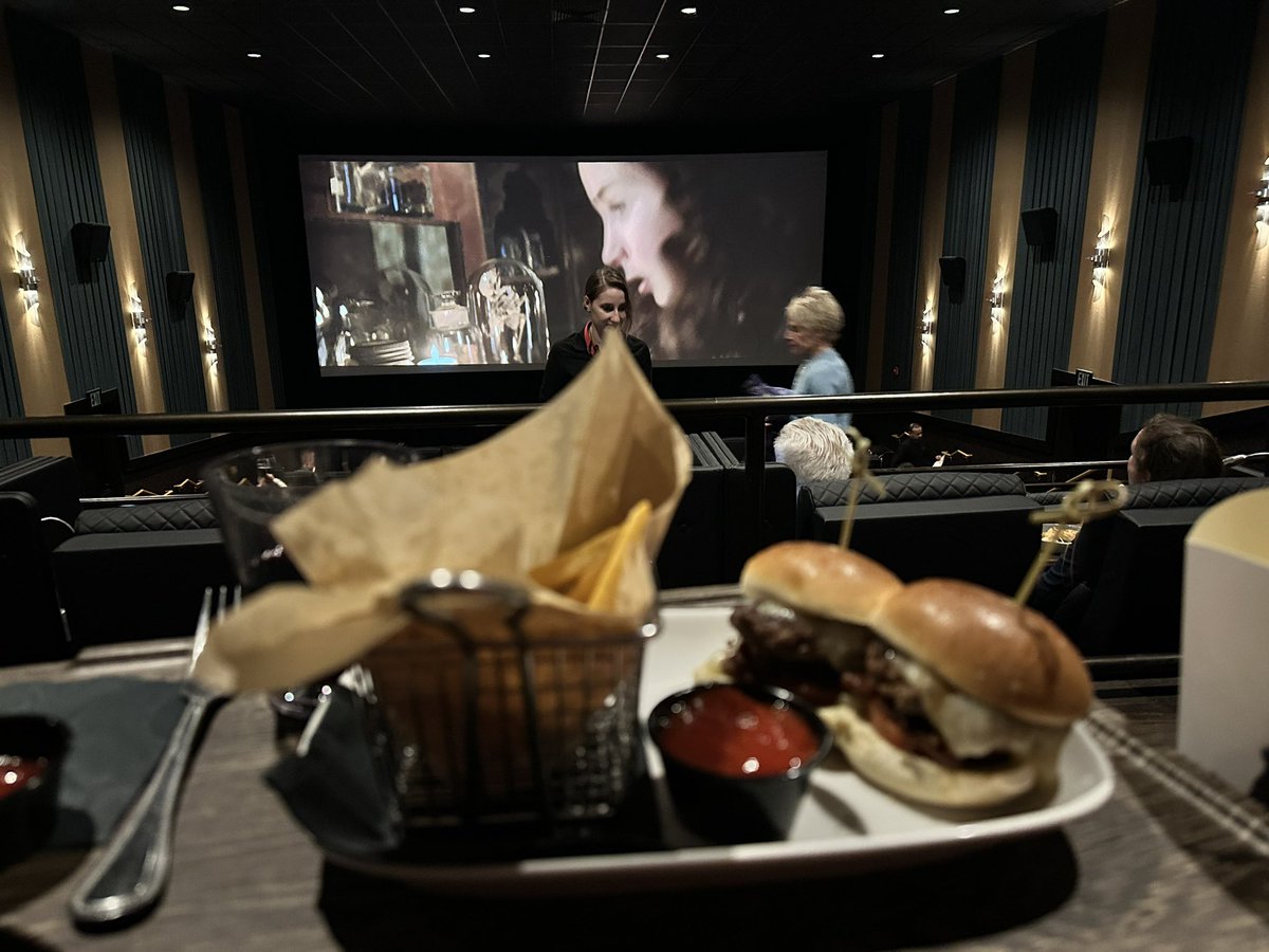 CigarGirlFL's tweet photo. Watching The Boys in the Boat @CMXCinemas https://t.co/lxDCPoqrrl