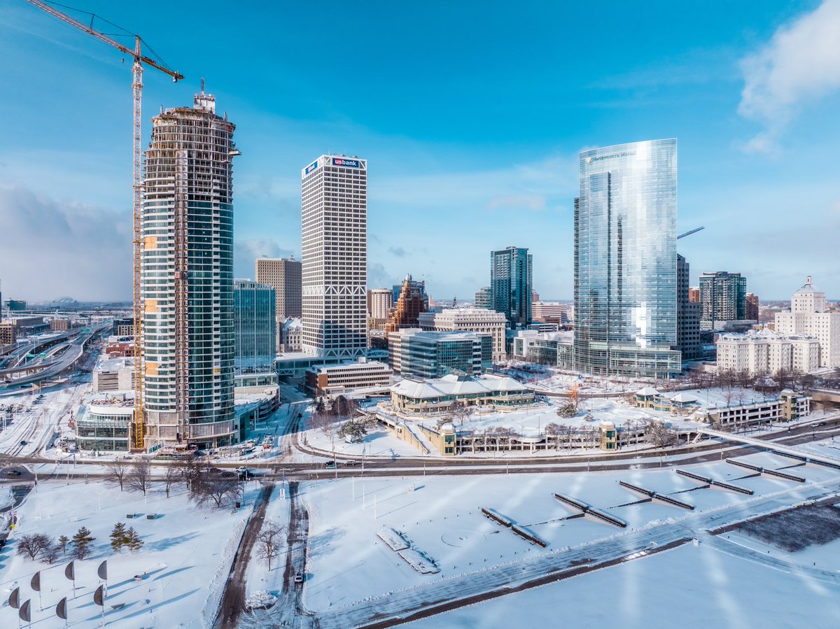 natevomhof's tweet photo. Shine bright like a diamond 💎 Milwaukee https://t.co/Tl71NUR40h