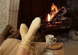 deadpoetstan's tweet photo. sabato sera invernale perfetto starter pack:

#CePostaPerTe https://t.co/xuMGkOxK2D