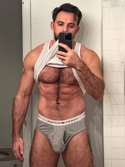 Hairy bud https://t.co/H4GOre5PyW