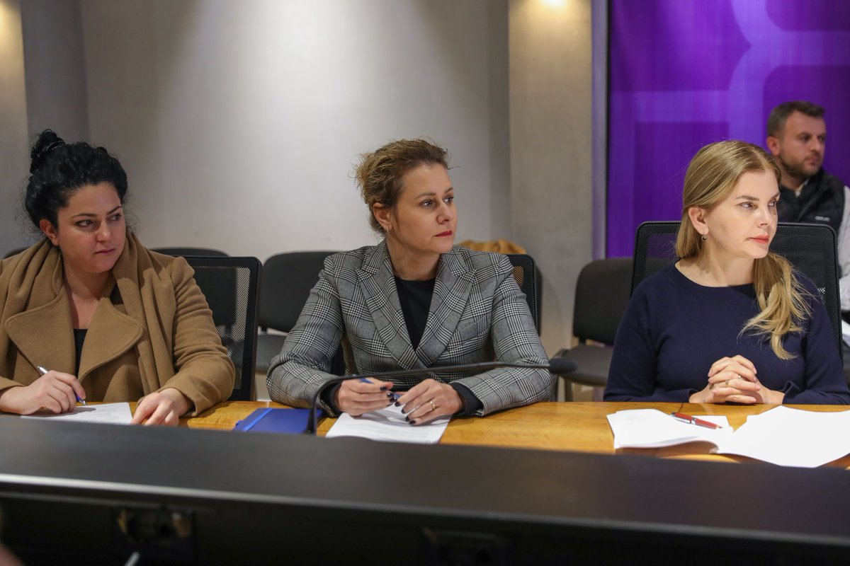 erionveliaj's tweet photo. Fjala në takimin me kryetarët e Partisë Socialiste të Tiranës, për të nisur një vit të mbarë mobilizimi 😊, me fokus te mendjet dhe zemrat e njerëzve, për ta çuar përpara misionin tonë. 🫶🏻 https://t.co/klVAnNLI4J