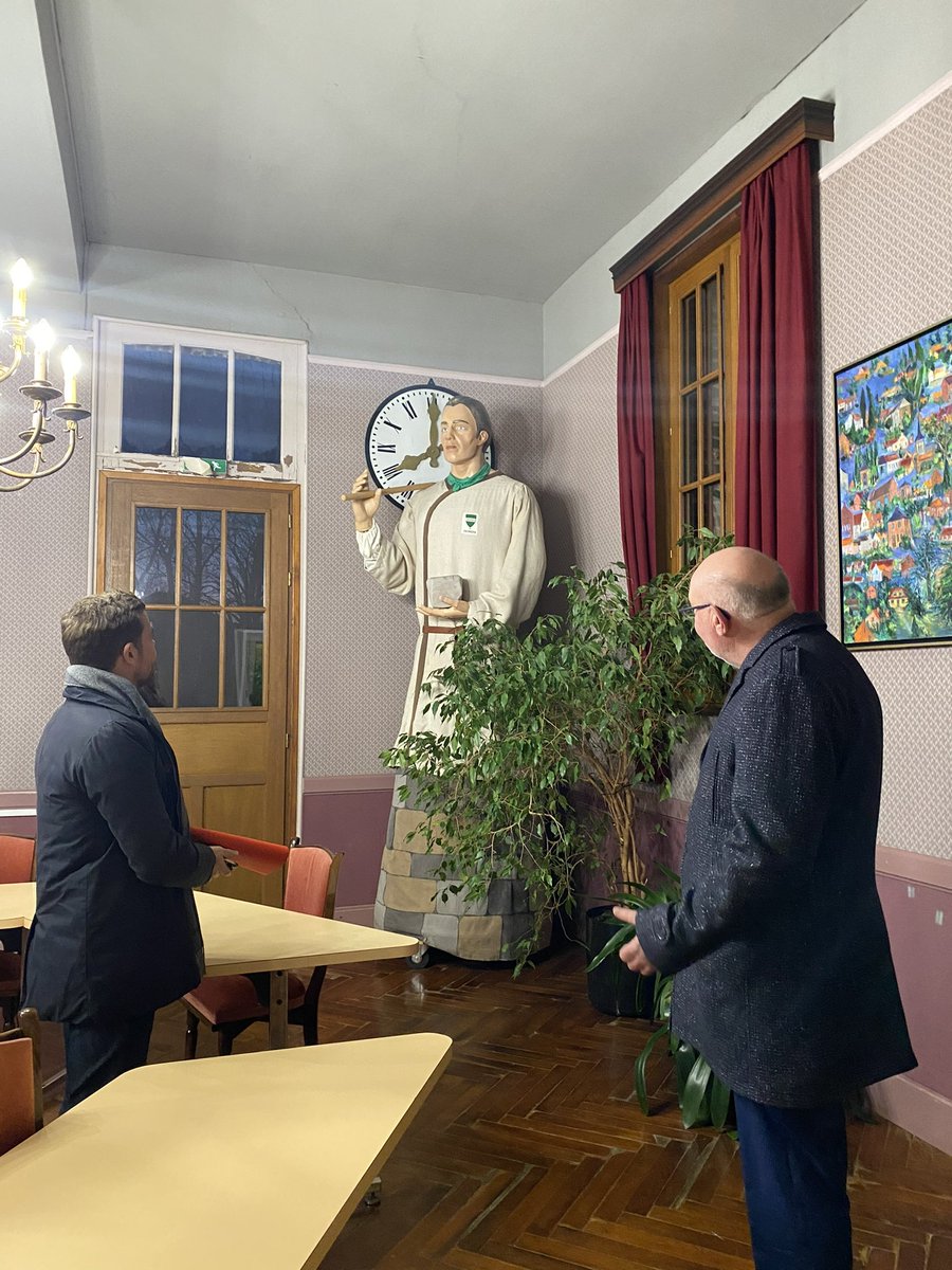 thib_francois's tweet photo. đ Ravi dâavoir pu Ă©changer avec Lionel Blassel Maire de la belle commune dâEstrĂ©es sur les projets dâinvestissement 2024 ! Bravo Ă lâĂ©quipe municipale âïž #Estrees https://t.co/rAPQLM3YfI