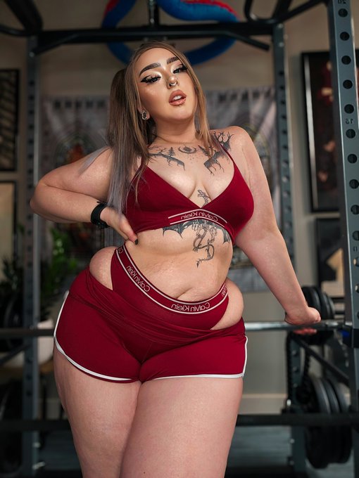 Watch 🦇 𝖑𝖎𝖈𝖍𝖑𝖎𝖓𝖌𝖘 | OF 🖤💋's leaked NSFW photo on TwXstars