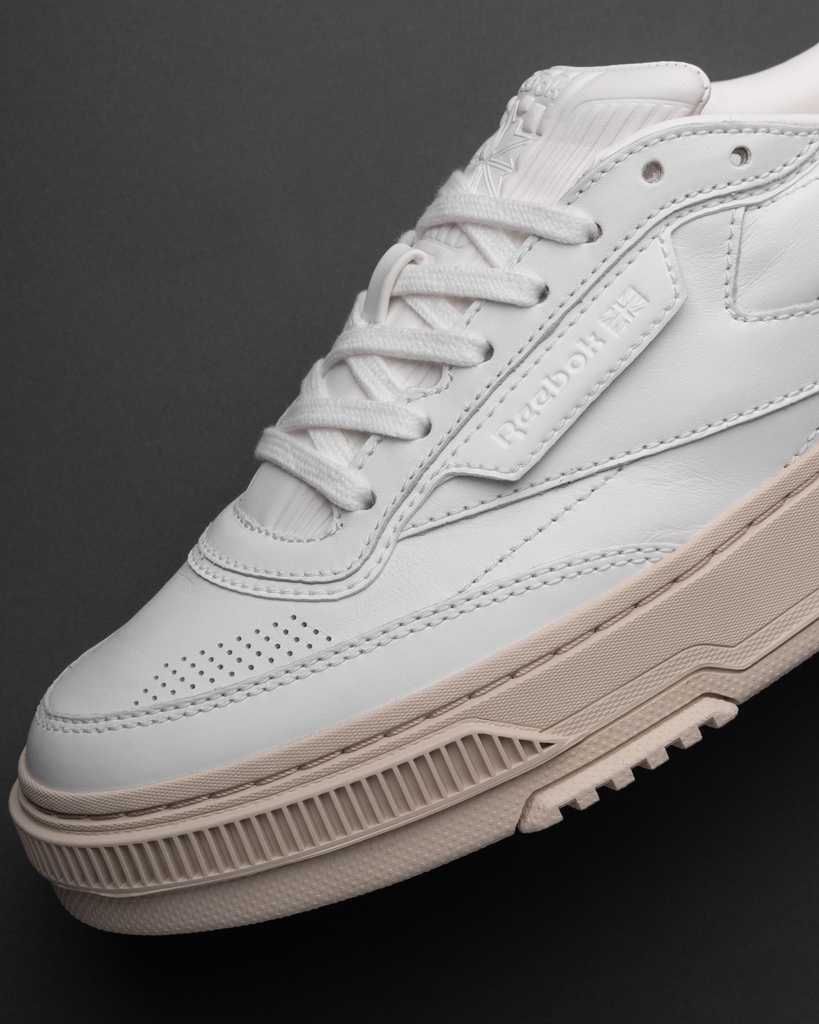 titoloshop's tweet photo. Reebok Club C LTD out now at Titolo⁠
⁠
style code: ⁠
RMIA04DC99FAB0010100⁠
RMIA04DC99LEA0050100⁠
RMIA04DC99LEA0080100⁠
⁠
Link in Bio!⁠
⁠
#reebok #clubc https://t.co/DLbw1qTzLO