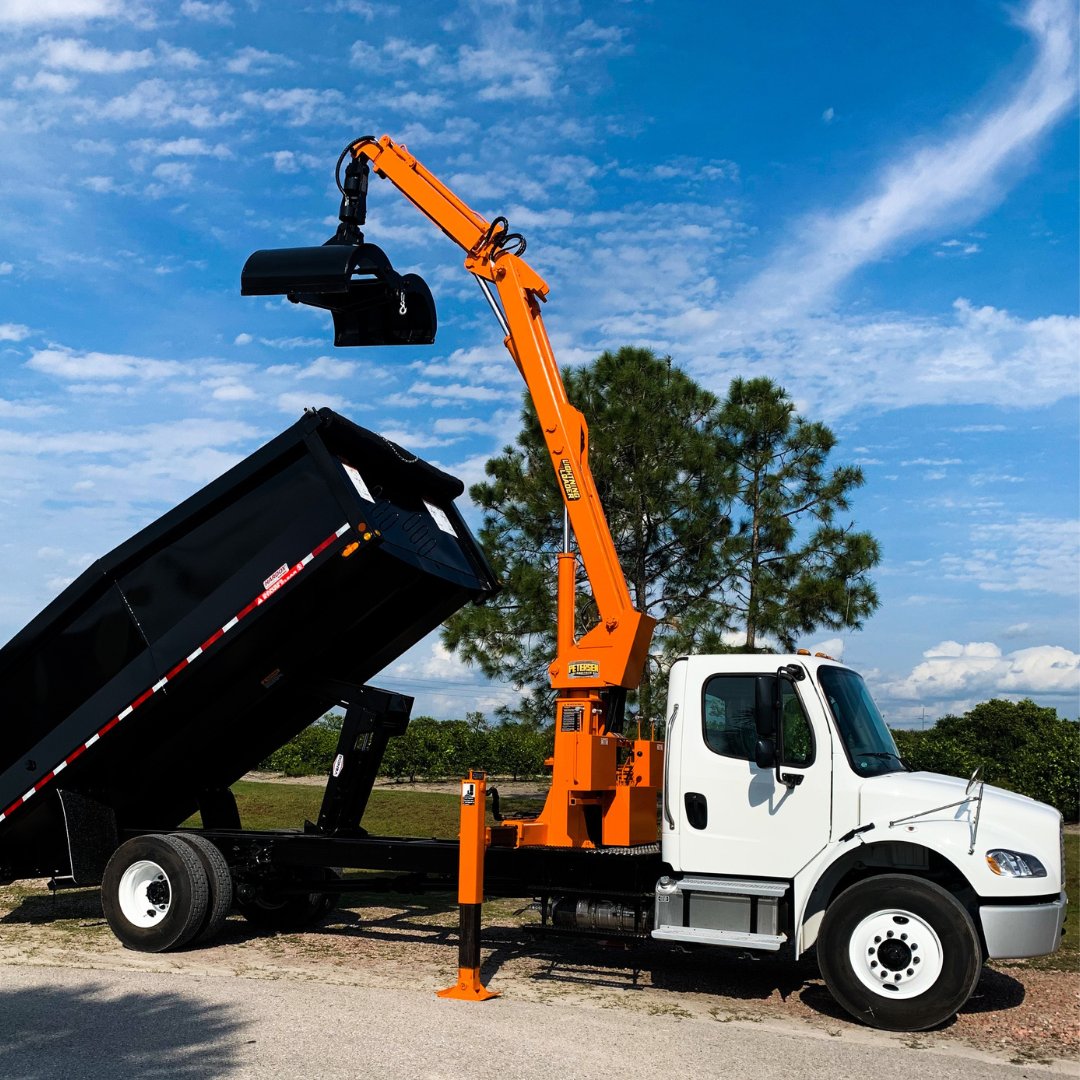 Route_Ready's tweet photo. Are you looking to advance your fleet? Buy a Grapple Truck! Grapple Trucks save time and labor, improve safety, and have the ability to handle difficult waste-removal situations. Learn more with our blog: https://t.co/hrrBerDNZ6 #GrappleTruck #IncreaseEffciency #RouteReady https://t.co/j1sgXmLjpq