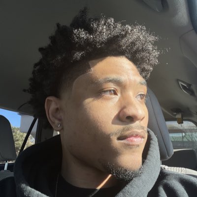 leeillustrated's tweet photo. #NewProfilePic https://t.co/ndV7PZfBpF