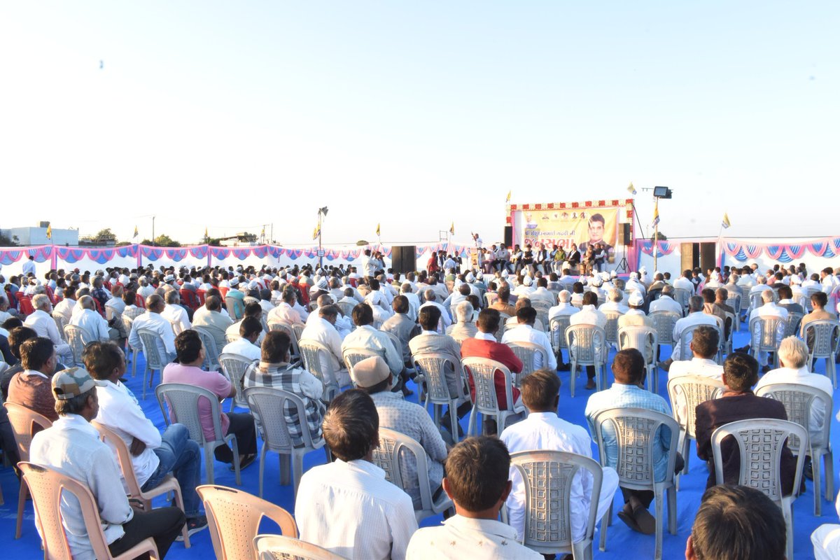 🔥AAP Gujarat's popular leader & president @isudan_gadhvi's huge rally in Visavadar Assembly🔥