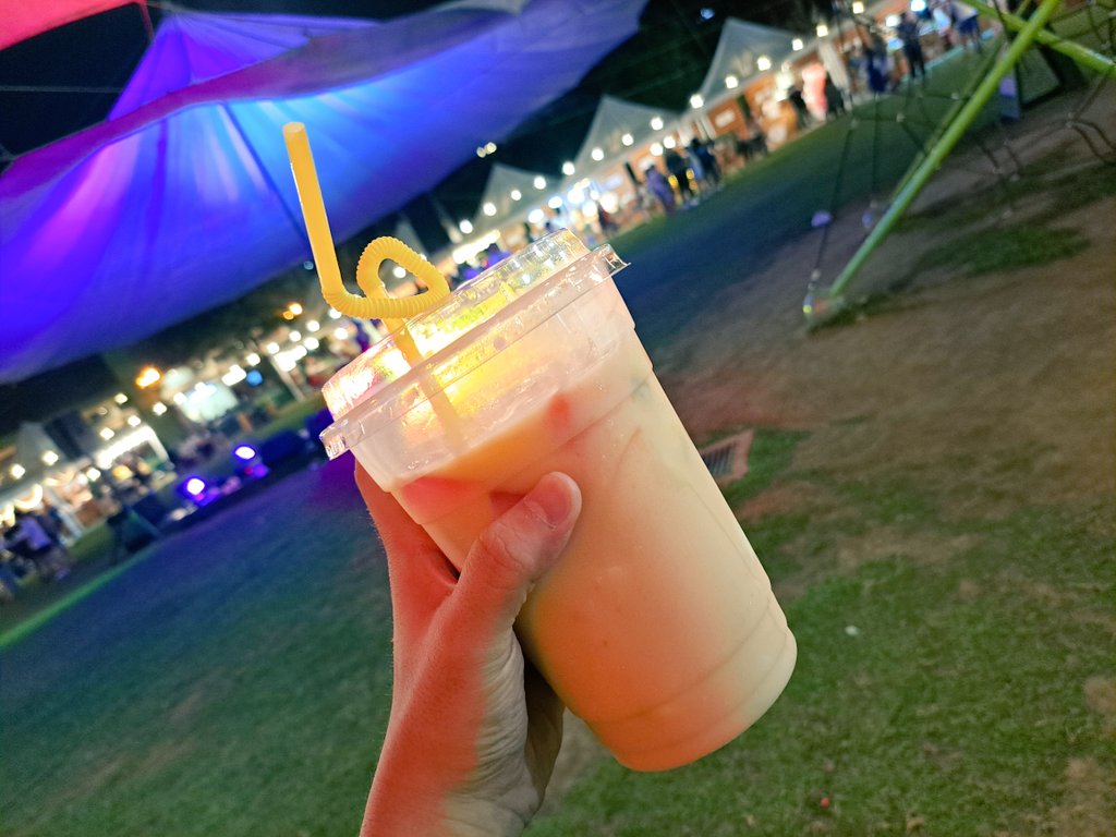 morefunbgc's tweet photo. Humabol sa ✅️ at sa pa disc0unt ni manang sa timba🧋after mag @27shawspa w/ thera Finn. Pag upo ko, na amoy agad ni.. ang mabangong sabon galing 🚿, syempre dapat fr3sh ligo. Nice to meet rin sa mga bagong nakilala dito. Ingats kayong lahat sa pag uwi.😉👋 https://t.co/TKdGcUYzo6