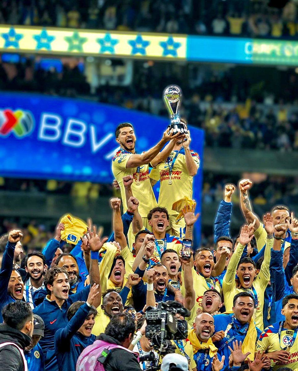 El 17 de diciembre de 2023 nunca lo vamos a olvidar, y después de 27 días estamos de regreso para un nuevo torneo.

Qué hermoso suena decir que hoy juega el campeón de México, vamos con toda la emoción e ilusión de levantar la 15.

¡Te amo, Club América!🫶🏻