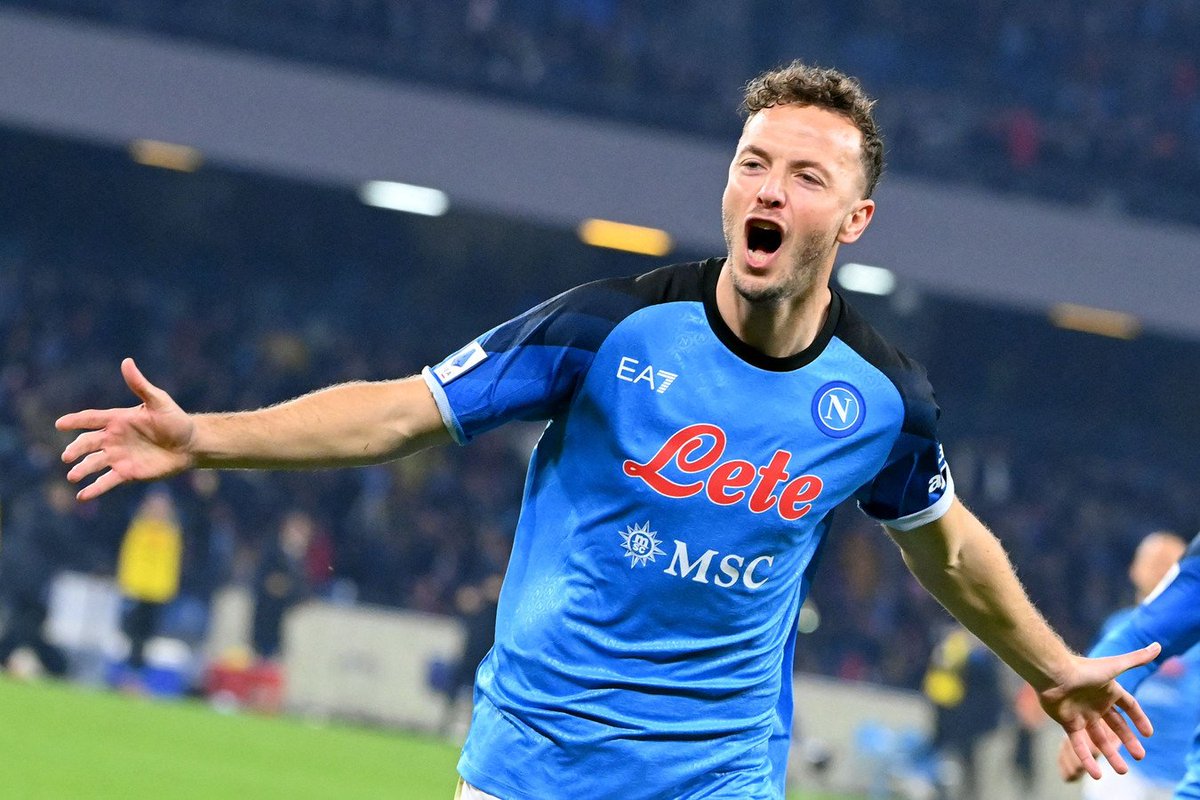 sportstickz's tweet photo. #SerieA | Full Time
Napoli 1-1 Salernitana
M. Politano 45+4 (P) A. Candreva 29
A Rrahmani 90+6
WHAT A GAME
Napoli won against Salernitana by a winning goal from Amir in end
Antonio Matteo
#Napoli #Salernitana #NapoliSalernitana #NAPSAL #NAP #SAL https://t.co/9emfK19eu2