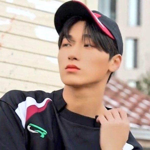 HUEOFKAI's tweet photo. ⠀
⠀⠀
Pweety bf.                   ‍  ‍  ‍       The owner.
⠀⠀
⠀⠀ https://t.co/fyUSAM5Utv