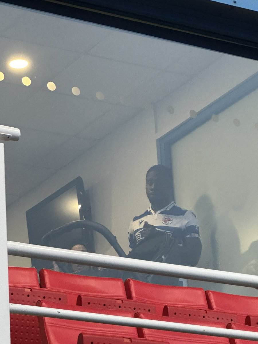 Yiadom now in the box with his family #readingfc