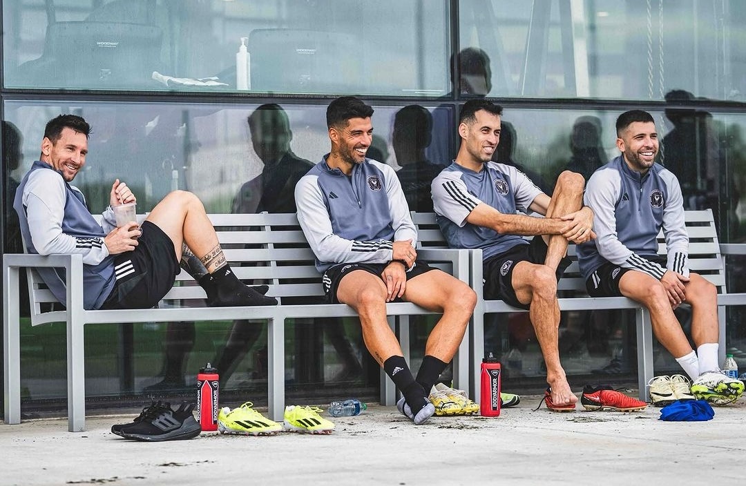 ActuFoot_'s tweet photo. Retour en 2015. ✨😍

(📸 @InterMiamiCF) https://t.co/B9FfZ5XOoj