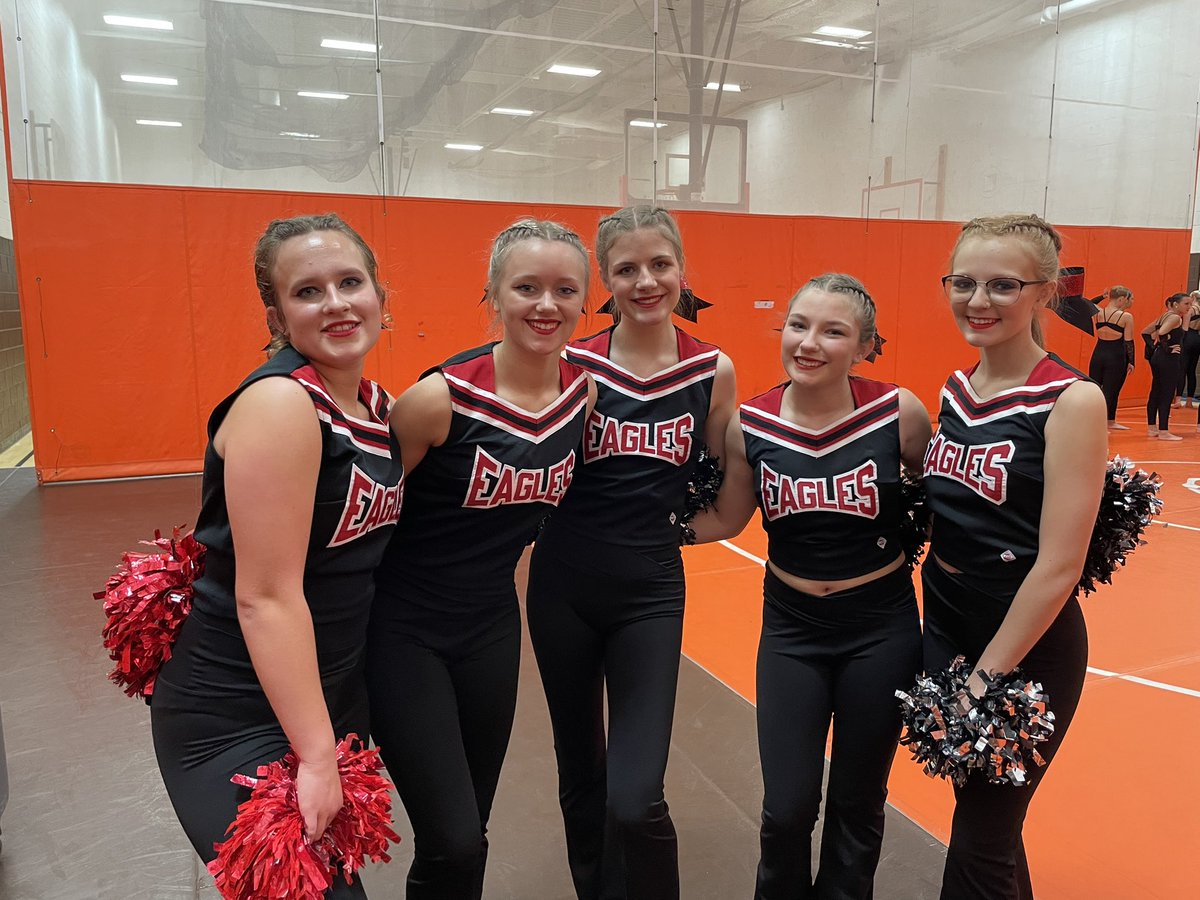 EHSVarsityDance's tweet photo. Pom is done! Now just waiting for state qualification announcements at 12:45! Thank you everyone for your support! https://t.co/3YMaT41vF2