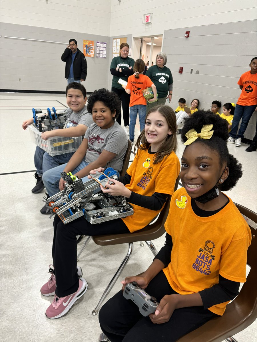 JASA_IC's tweet photo. ☀️ GOOOOOD MORNING, from Collierville! We’re here at the Tigerbots January Jamboree with our #JASABots! It’s going to be a great day of robotics! @JASArockets @mwhitson14 @HollyWh484 @JMCSSInnovation @JMCSchools https://t.co/EkVfkO7oUV